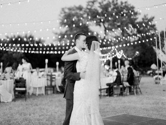 beautiful-be-yourself-barn-wedding