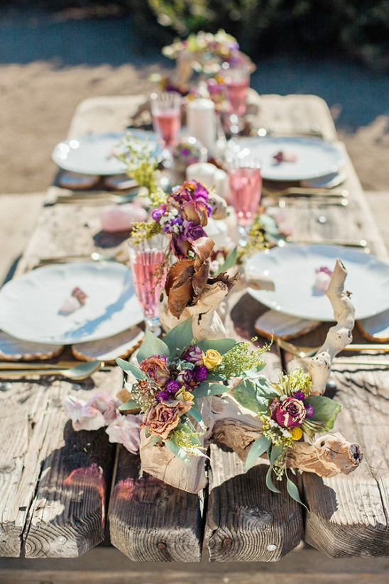 beach wedding reception tablescape @weddingchicks