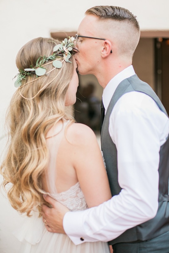 bohemian-elegance-long-distance-wedding