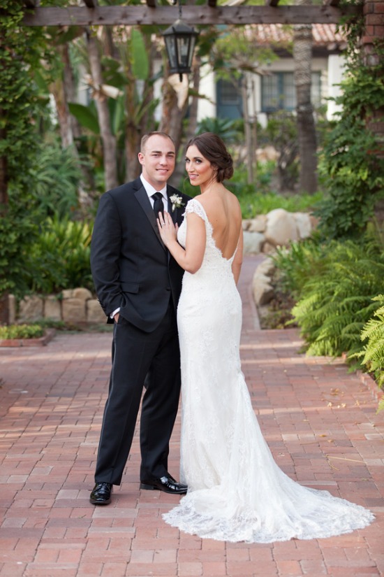 carmel-white-and-green-wedding