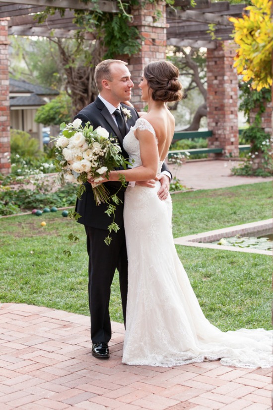 carmel-white-and-green-wedding