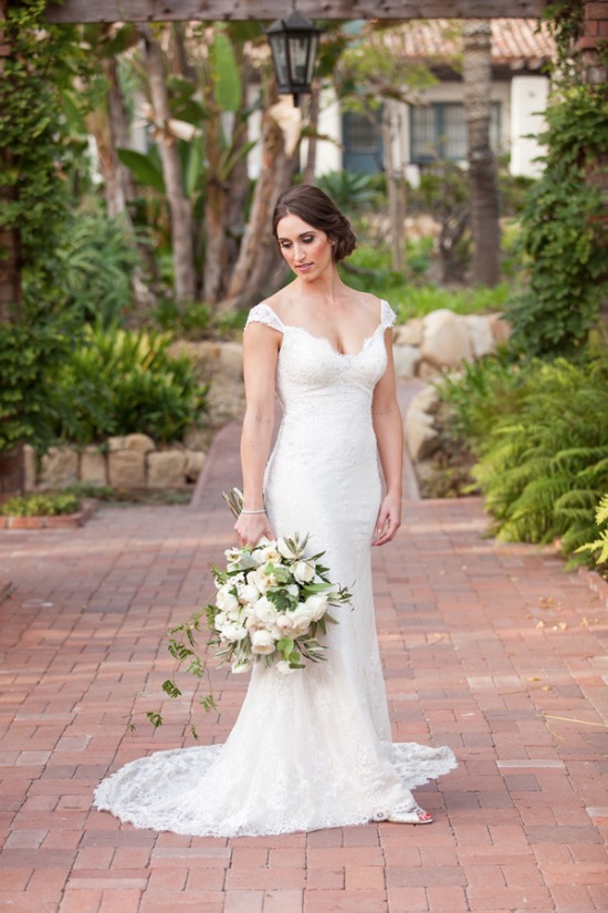 carmel-white-and-green-wedding