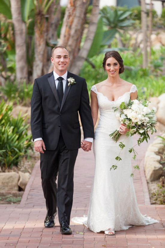 carmel-white-and-green-wedding