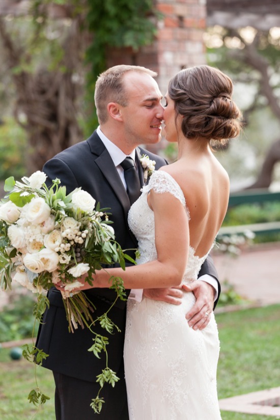 carmel-white-and-green-wedding