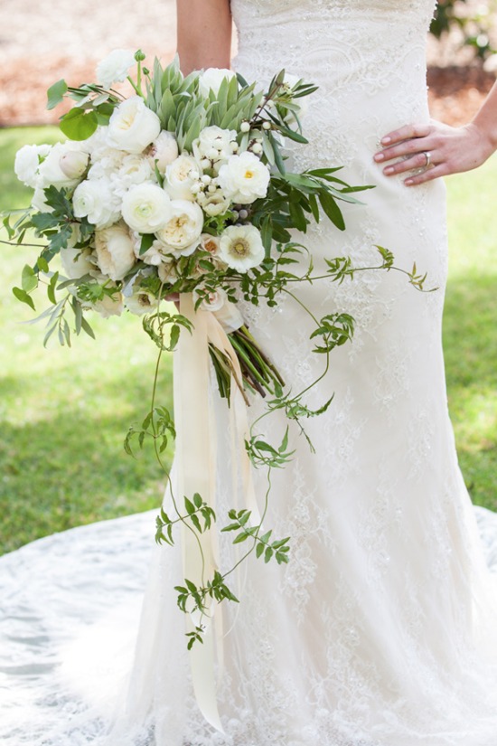 carmel-white-and-green-wedding