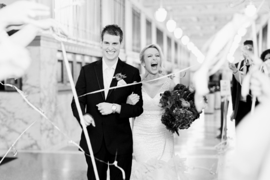 chic-gold-black-and-magenta-wedding
