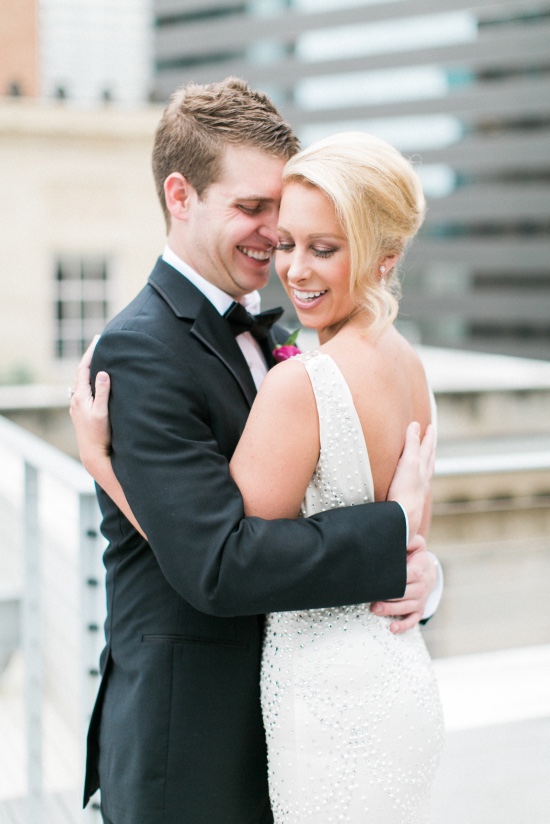 chic-gold-black-and-magenta-wedding