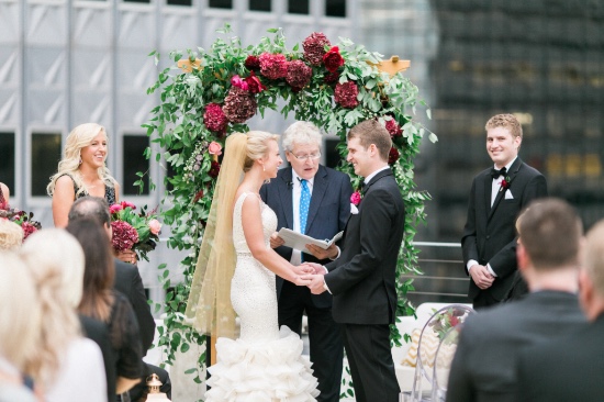 chic-gold-black-and-magenta-wedding