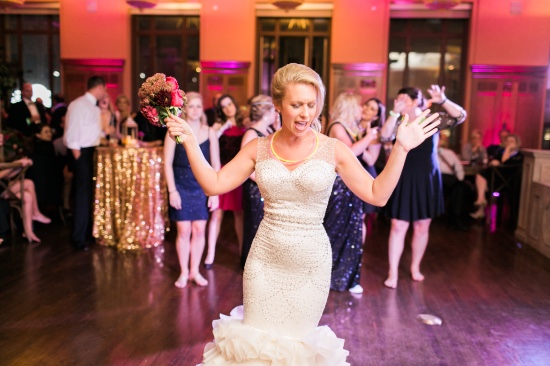 chic-gold-black-and-magenta-wedding