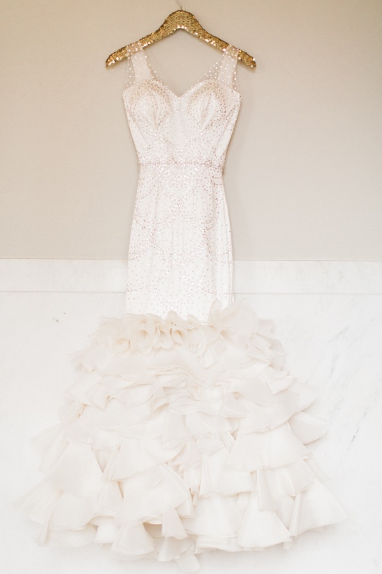 chic-gold-black-and-magenta-wedding
