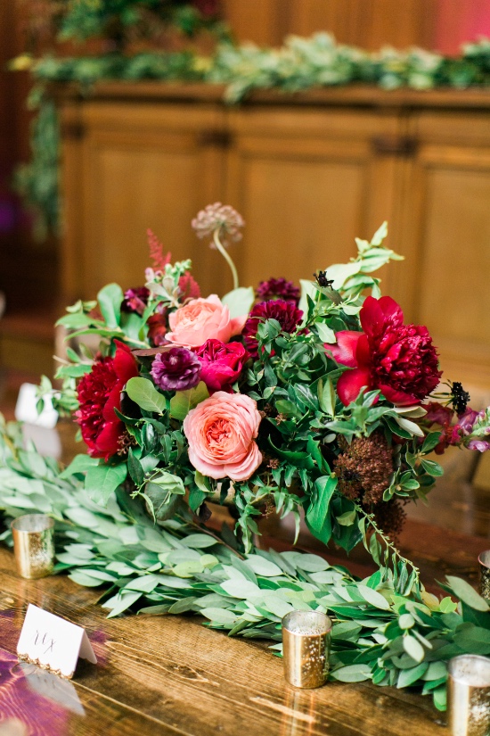 chic-gold-black-and-magenta-wedding
