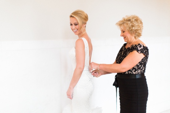 chic-gold-black-and-magenta-wedding