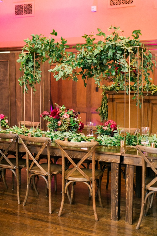chic-gold-black-and-magenta-wedding