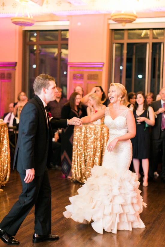 chic-gold-black-and-magenta-wedding