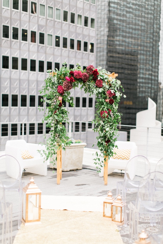 chic-gold-black-and-magenta-wedding