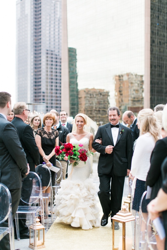 chic-gold-black-and-magenta-wedding