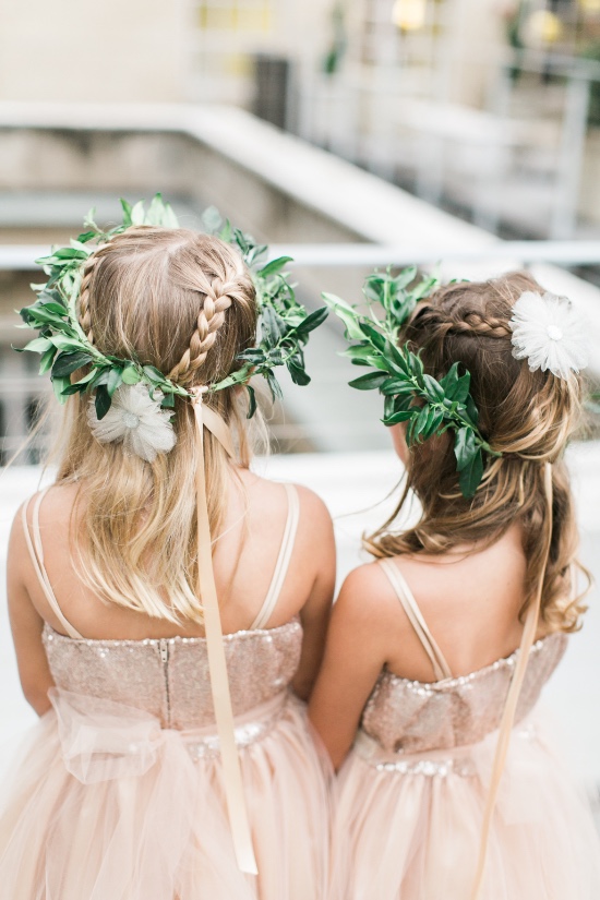 chic-gold-black-and-magenta-wedding