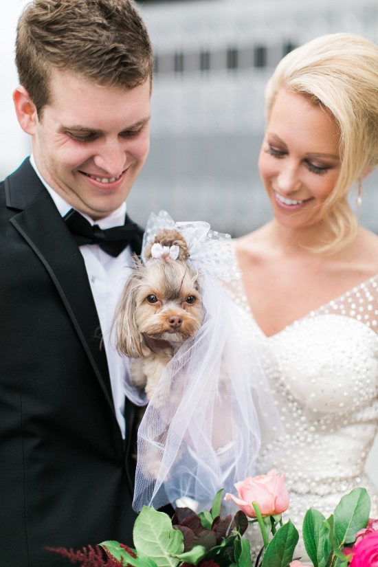 chic-gold-black-and-magenta-wedding