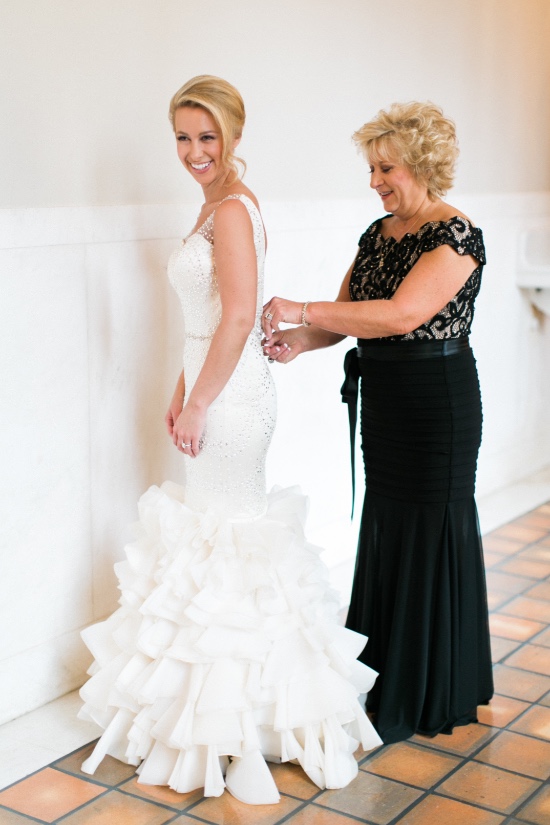 chic-gold-black-and-magenta-wedding