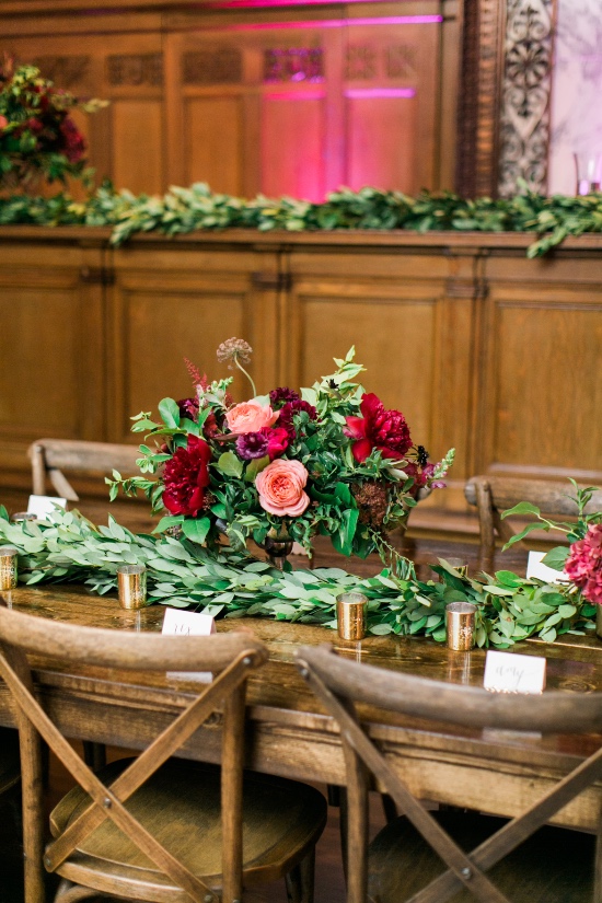 chic-gold-black-and-magenta-wedding