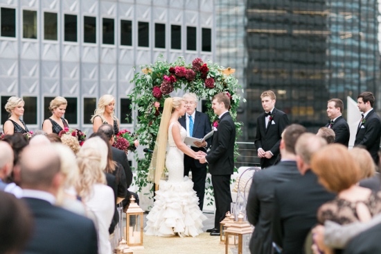chic-gold-black-and-magenta-wedding