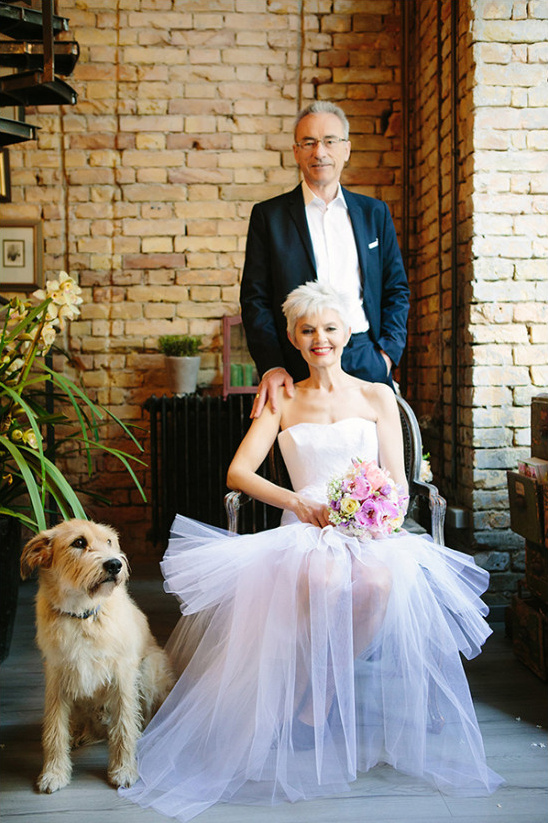 anniversary couple @weddingchicks