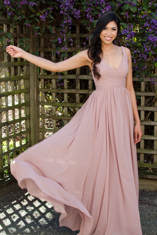 blush bridesmaid dress @weddingchicks