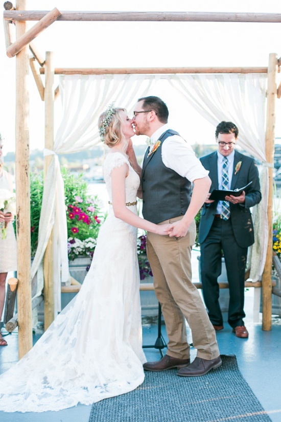 get-married-on-a-boat-in-seattle