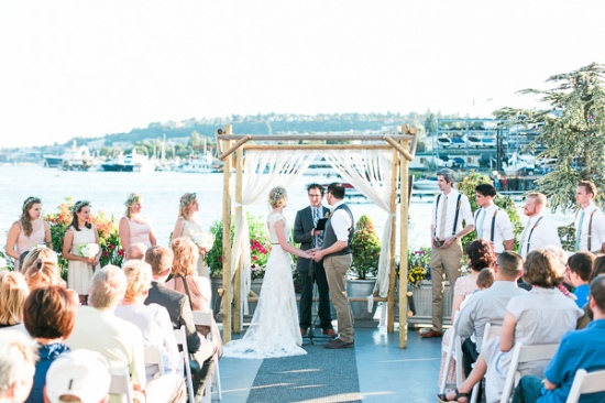 get-married-on-a-boat-in-seattle
