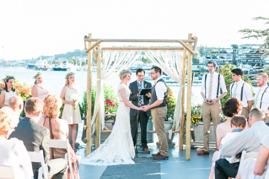 get-married-on-a-boat-in-seattle