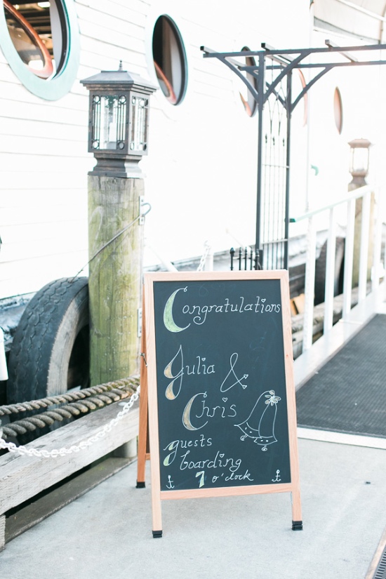 get-married-on-a-boat-in-seattle