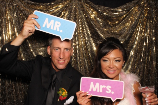 glammed-up-vegas-wedding