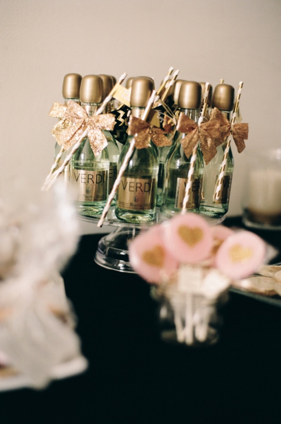glammed-up-vegas-wedding