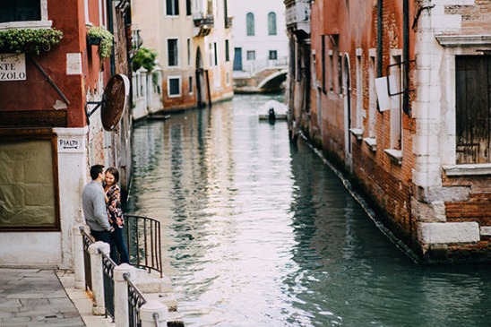 the Venice canals @weddingchicks
