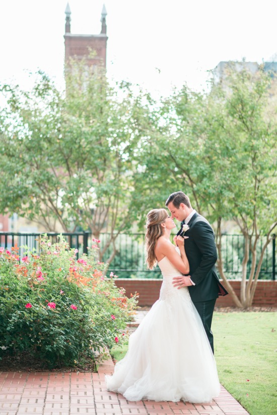 lovely-pink-and-ivory-wedding