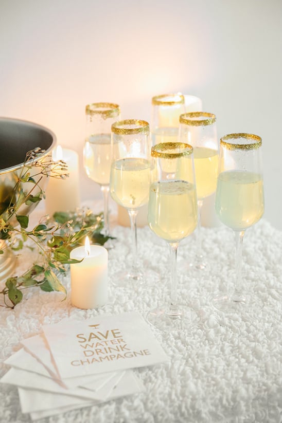 glitter champagne glasses @weddingchicks