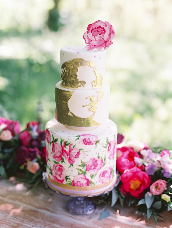 oscar wilde inspired rose wedding cake @weddingchicks