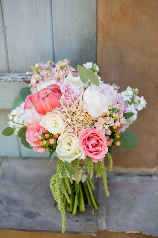 pink bouquet @weddingchicks