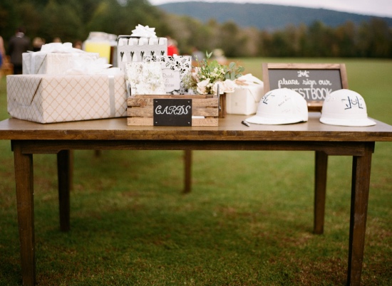 pretty-perfect-polo-wedding