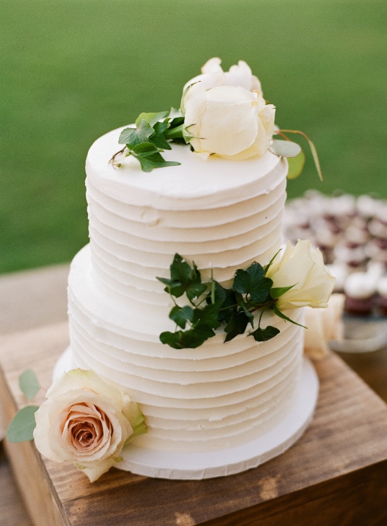 pretty-perfect-polo-wedding
