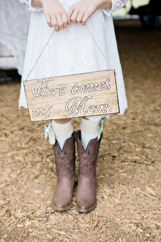 purple-rainy-day-wedding