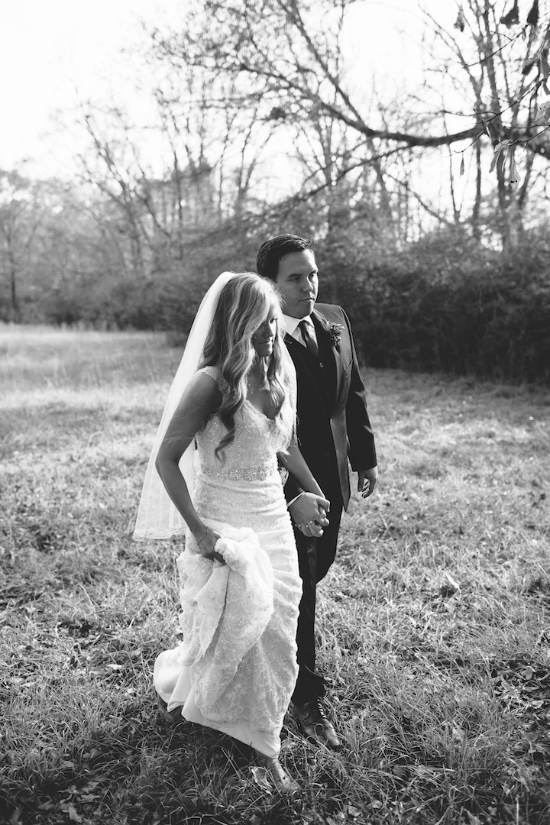 romantic-chic-outdoor-wedding