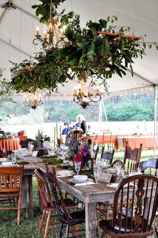 rustic-vintage-red-barn-wedding