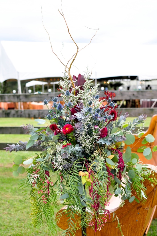 rustic-vintage-red-barn-wedding
