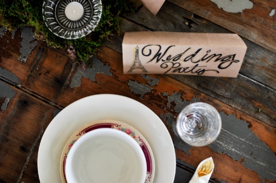 rustic-vintage-red-barn-wedding