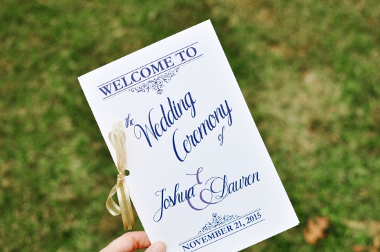 rustic-vintage-red-barn-wedding