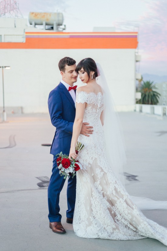 shades-of-blue-and-red-wedding