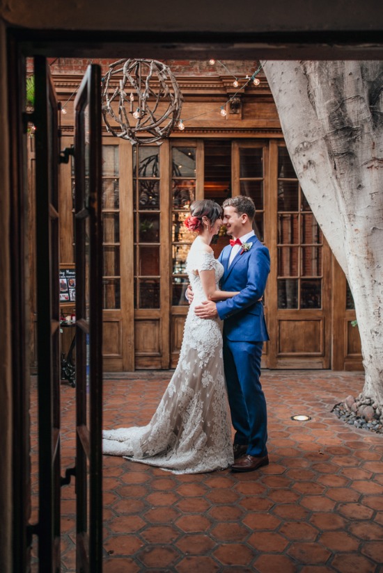 shades-of-blue-and-red-wedding