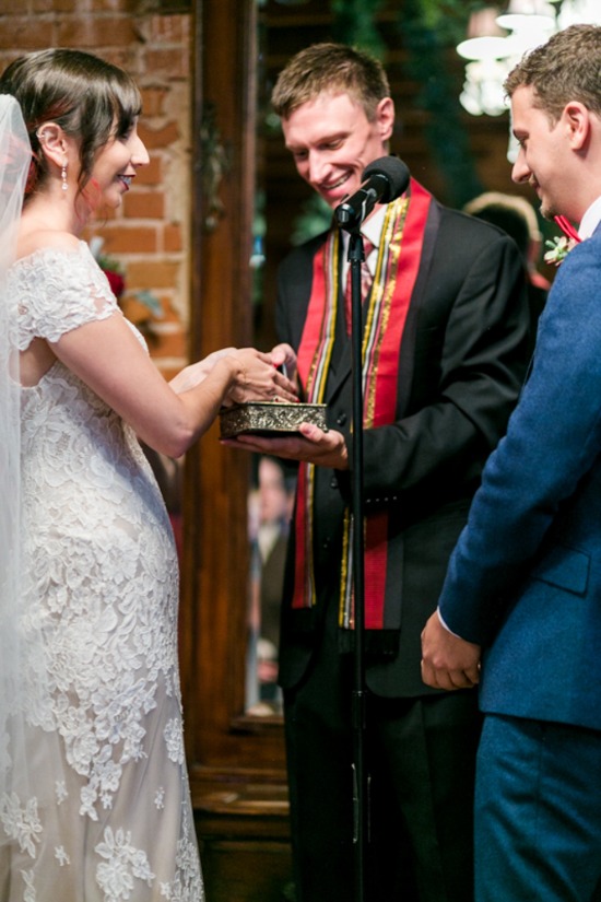 shades-of-blue-and-red-wedding