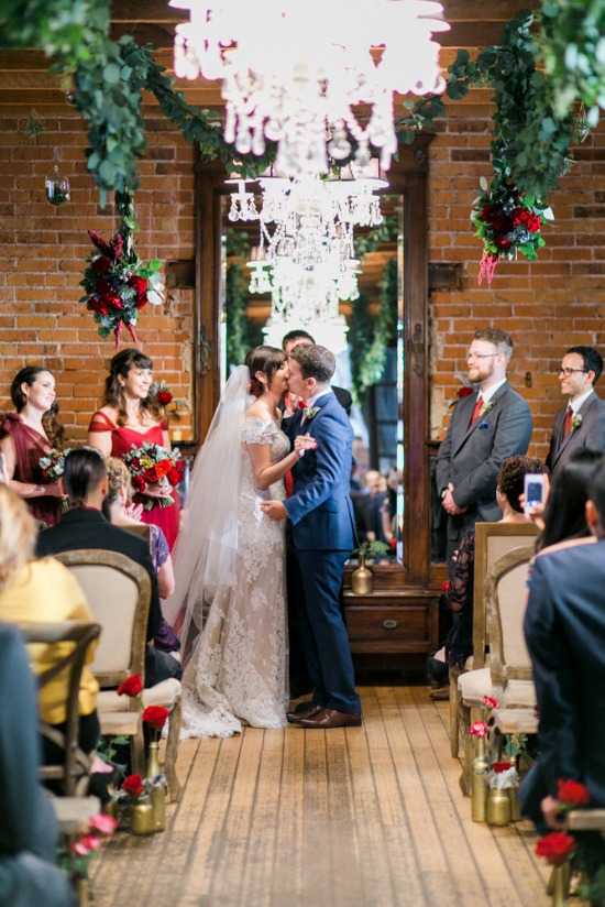 shades-of-blue-and-red-wedding